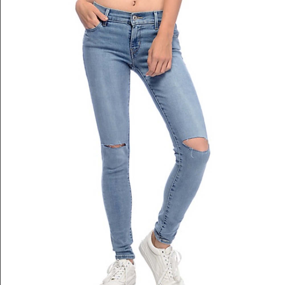 SOLD Levi’s 710 Super Skinny Stretch Jeans